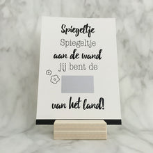 Afbeelding in Gallery-weergave laden, Kraskaart - leukste onthaalmoeder