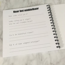 Afbeelding in Gallery-weergave laden, Invulboek 'Mijn schoolfoto's' ZWART (10 schooljaren)