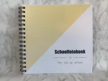 Afbeelding in Gallery-weergave laden, Invulboek 'Mijn schoolfoto's' GEEL (18 schooljaren)