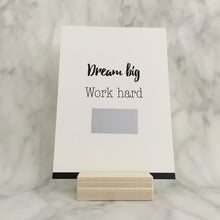 Afbeelding in Gallery-weergave laden, Kraskaart - Dream big, work hard, do it