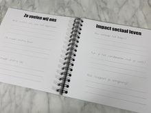 Afbeelding in Gallery-weergave laden, Invulboek 'Onze kinderwens' ZWART + gratis fertiliteitsschrift twv €9,5