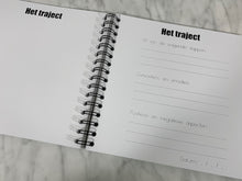 Afbeelding in Gallery-weergave laden, Invulboek ‘Onze kinderwens’ REGENBOOG + gratis fertiliteitsschrift twv €9,5