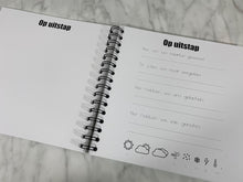 Afbeelding in Gallery-weergave laden, Invulboek 'Onze kinderwens' ZWART + gratis fertiliteitsschrift twv €9,5
