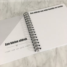 Afbeelding in Gallery-weergave laden, Invulboek 'Peuter tot kleuter' GEEL