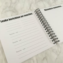 Afbeelding in Gallery-weergave laden, Invulboek 'Baby op komst' ZWART