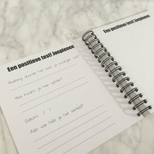 Afbeelding in Gallery-weergave laden, Invulboek 'Baby op komst' ZWART