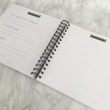 Afbeelding in Gallery-weergave laden, Invulboek 'mijn kleutertijd' MINT