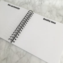 Afbeelding in Gallery-weergave laden, Invulboek 'mijn kleutertijd' ROOS