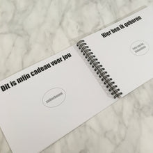 Afbeelding in Gallery-weergave laden, Invulboek 'Babybezoekboek' ZWART