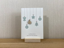 Afbeelding in Gallery-weergave laden, Set van 20 kerstkaarten met houten figuurtje