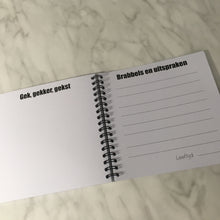 Afbeelding in Gallery-weergave laden, Mijn babbelboek - uitsprakenboekje ZWART